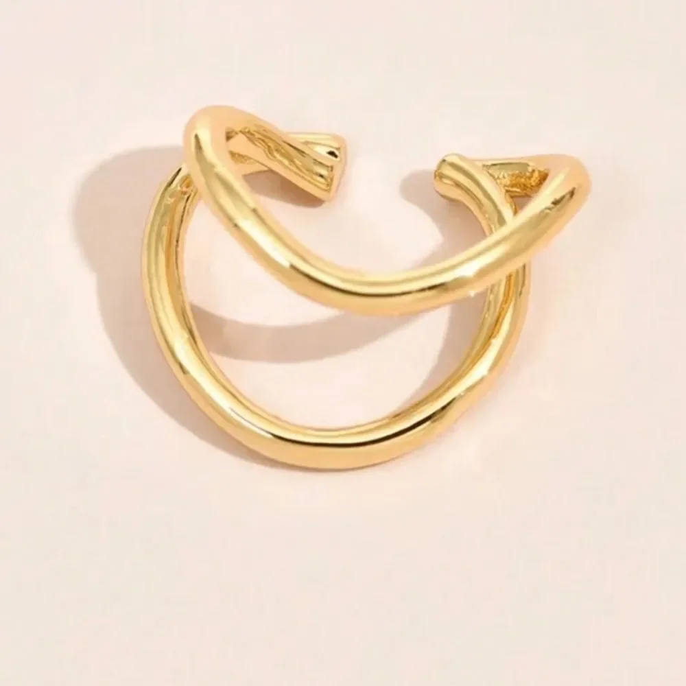 Elegant Gold cuff A1414